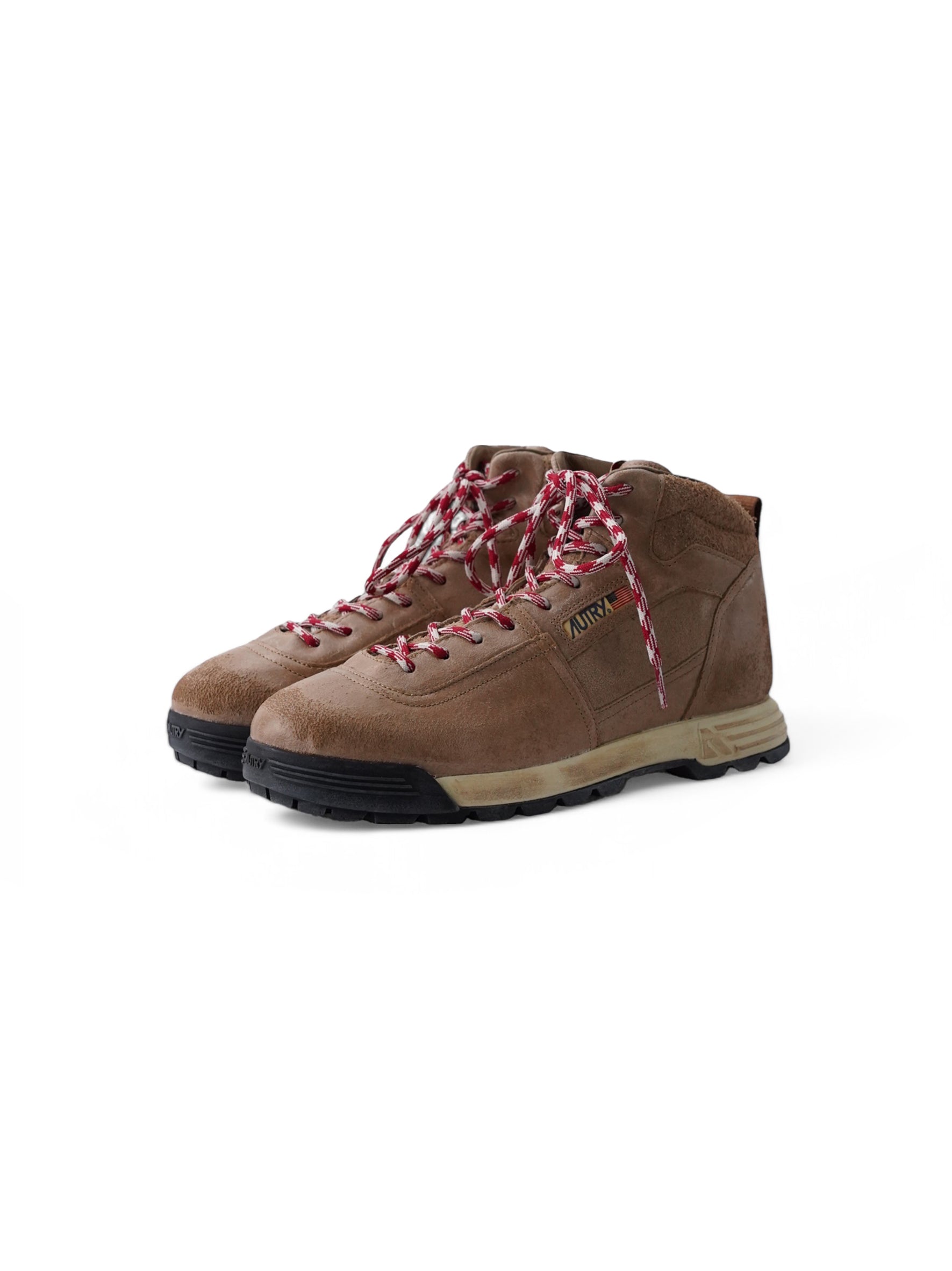 Sandfarbener Boot "Malga"